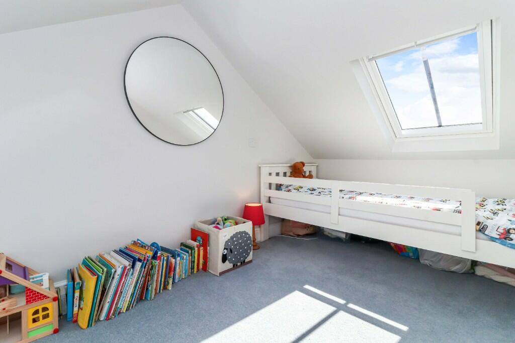 Additional property image - Kings Road, St. Albans, Hertfordshire, AL3