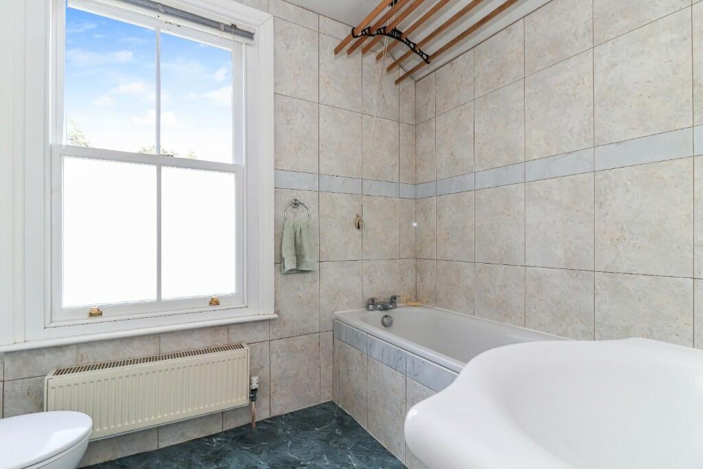 Additional property image - Kings Road, St. Albans, Hertfordshire, AL3