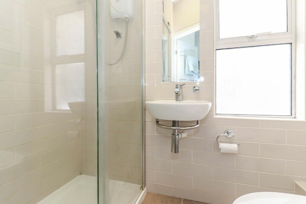 Additional property image - Kings Road, St. Albans, Hertfordshire, AL3
