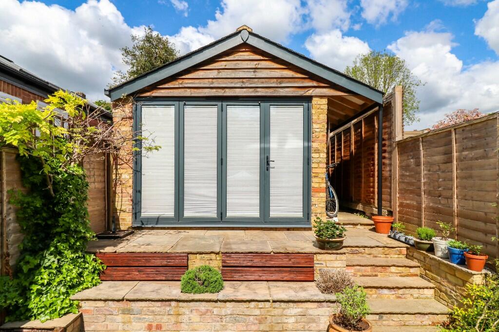 Additional property image - Kings Road, St. Albans, Hertfordshire, AL3