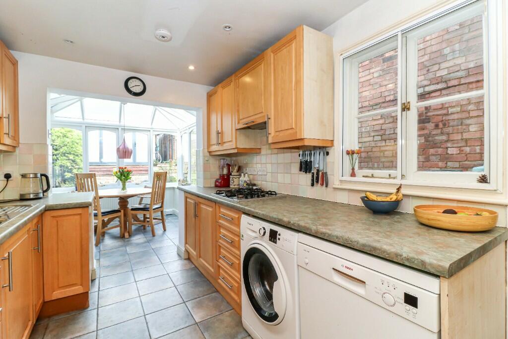 Additional property image - Kings Road, St. Albans, Hertfordshire, AL3