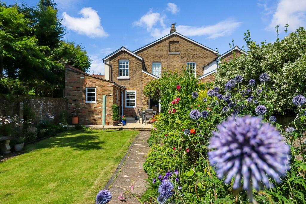 Additional property image - Hill Street, St. Albans, Hertfordshire, AL3
