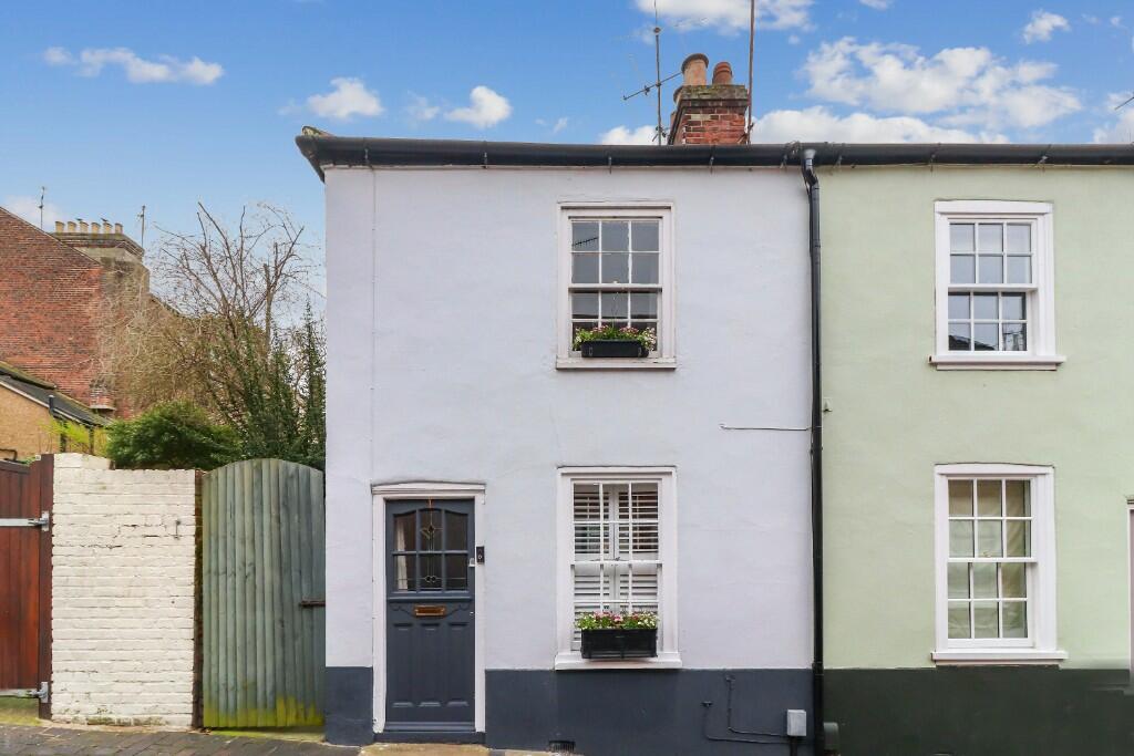 2 bedroom end of terrace house for sale in Queen Street, St. Albans