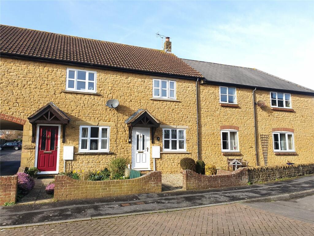 2 bedroom terraced house for sale in Lampreys Lane, South Petherton, TA13