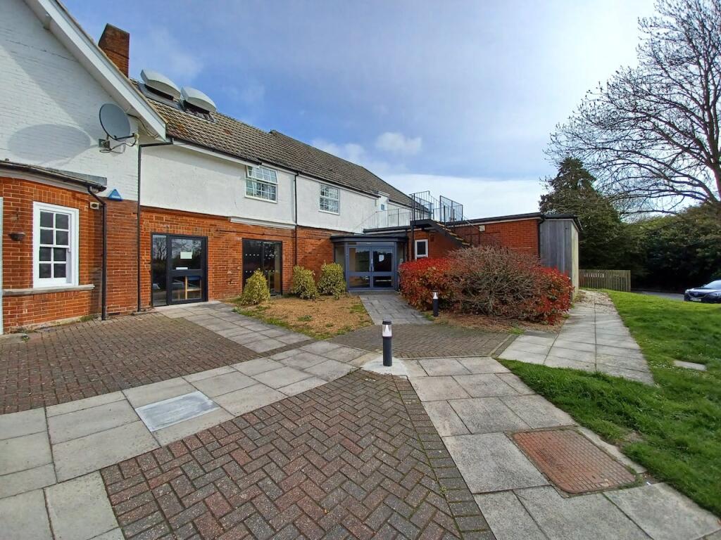 Warehouse to lease in Ground Floor Premises Stoney Cross Services