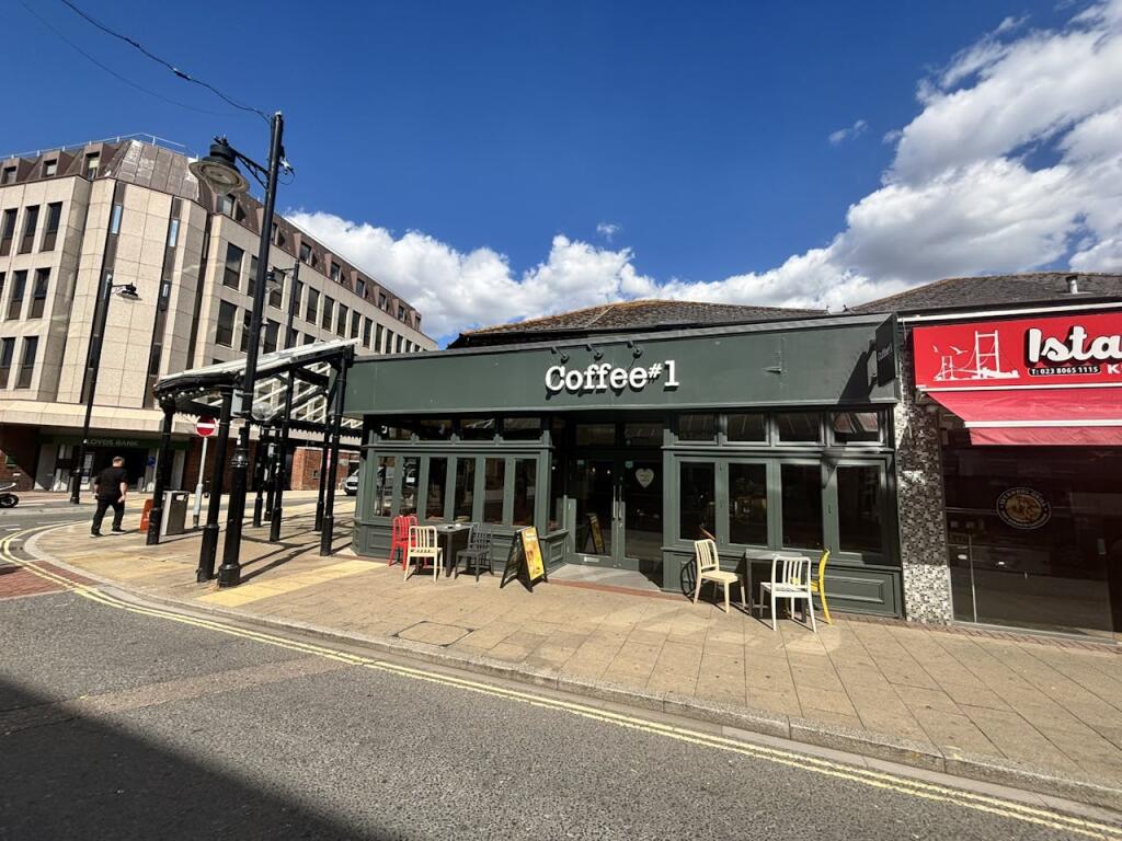 Main image of property: 38 Market Street, Eastleigh, SO50 5RA