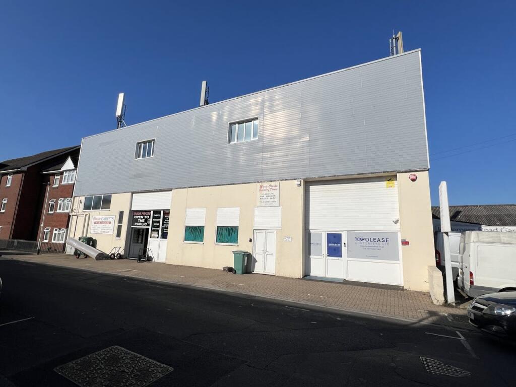 Main image of property: 166 Haslemere Road, Southsea, PO4 9AS