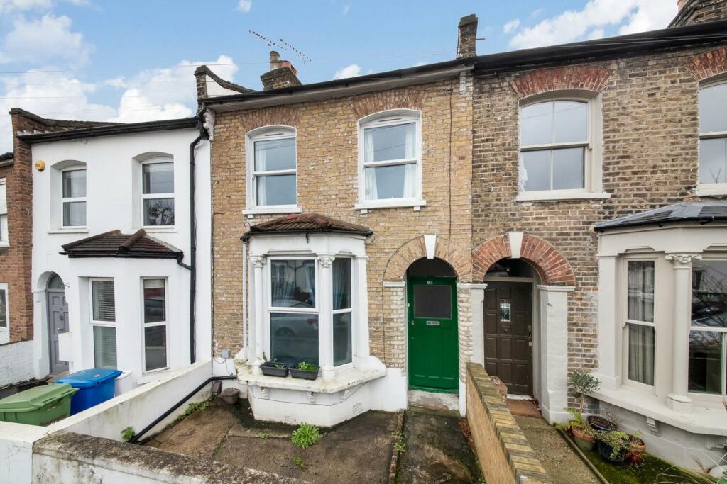 2 bedroom apartment for sale in Lugard Road, Peckham, London, SE15
