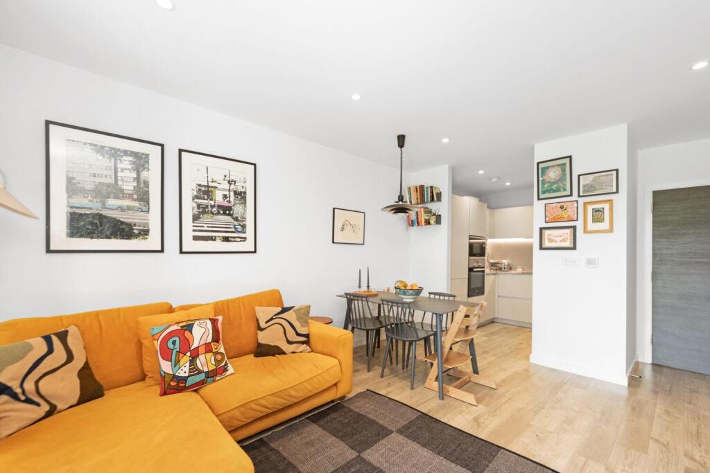 Main image of property: Woods Road, Peckham, London, SE15