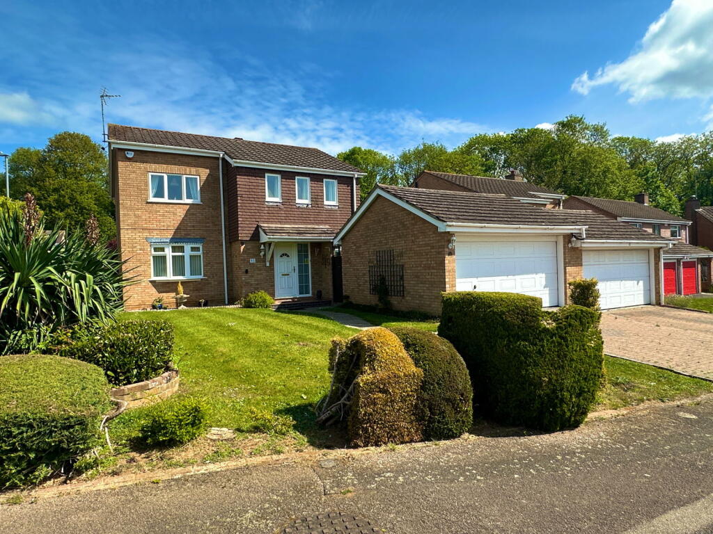 Main image of property: Lingswood Park, Northampton, NN3