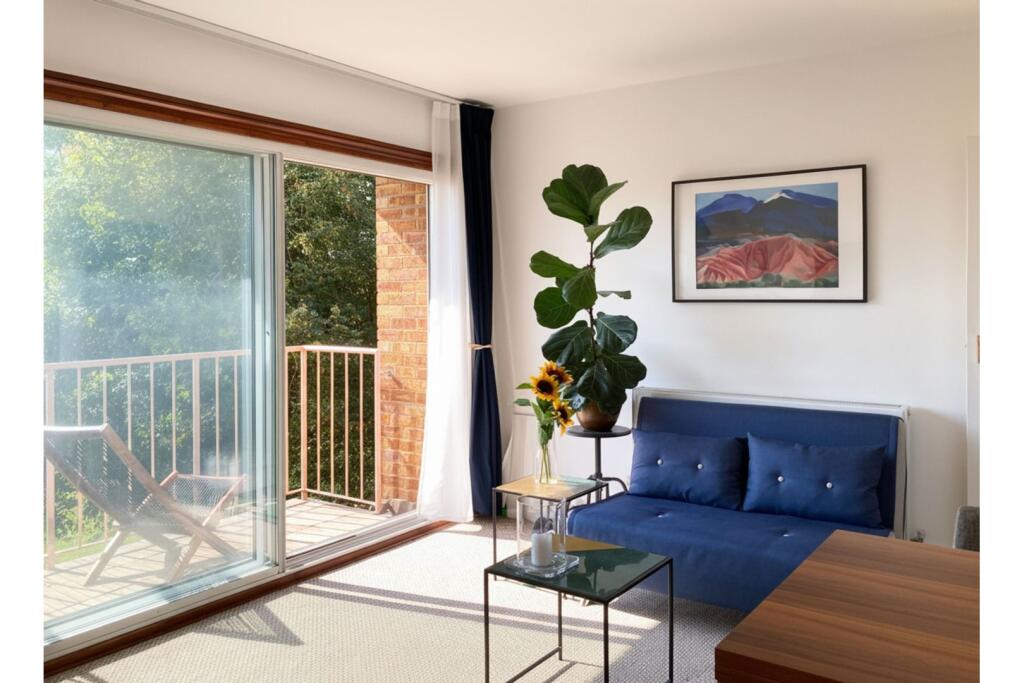 Main image of property: Bourne Avenue, Hayes, UB3