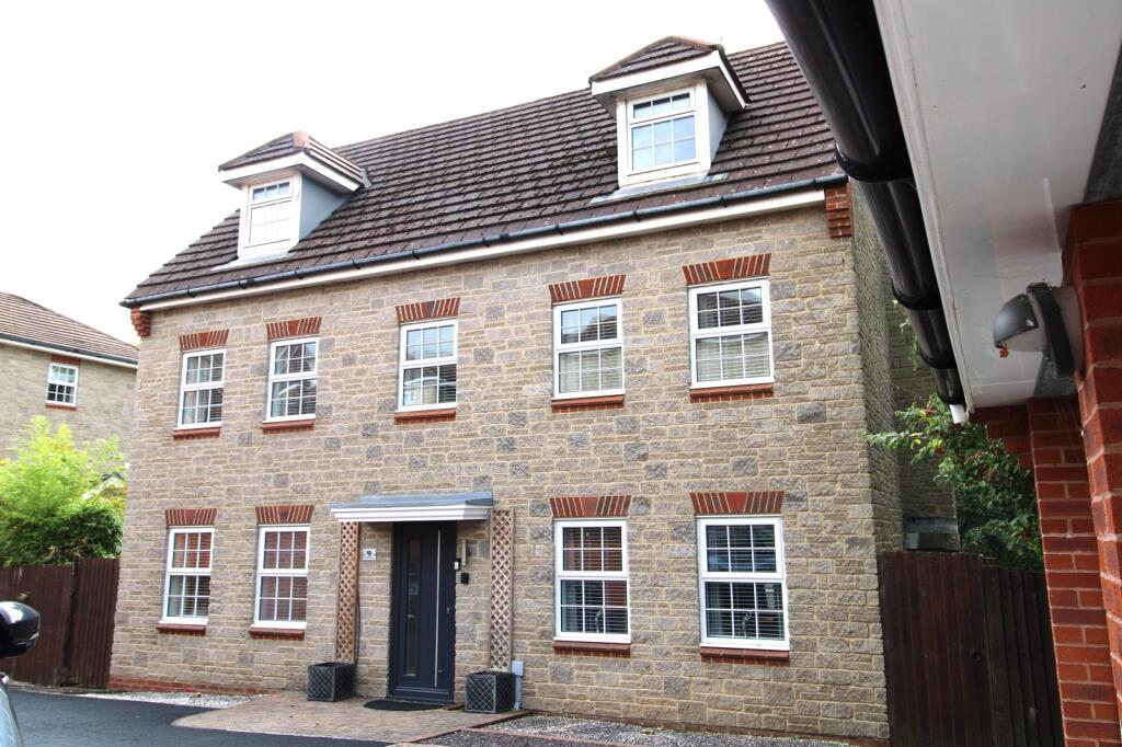 Main image of property: Bryn Dryslwyn, Broadlands, Bridgend, Bridgend County. CF31 5BT