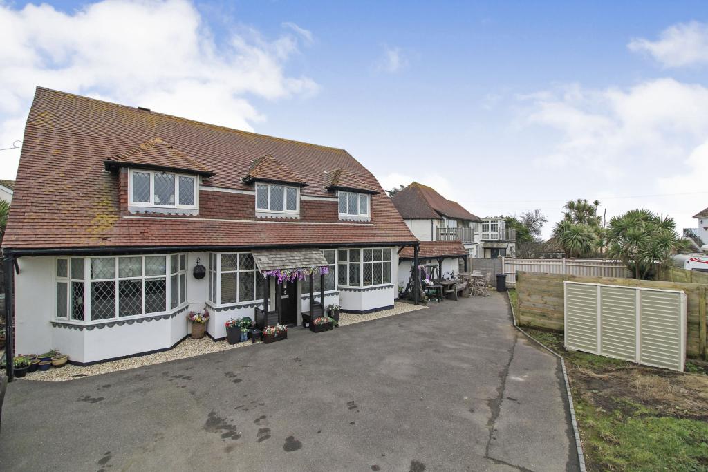 5 bedroom detached house for sale in South Strand, East Preston, BN16