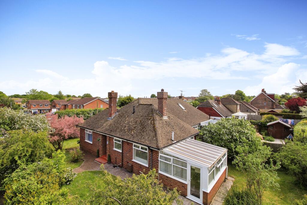 3 bedroom semidetached bungalow for sale in Hawks Road, Hailsham, BN27