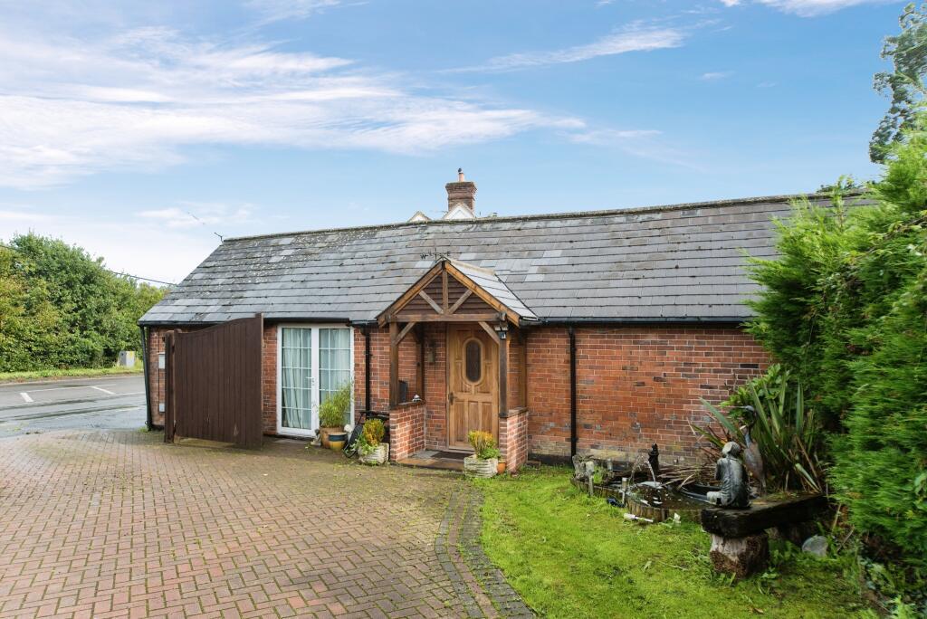 Additional property image - Lower Dicker, Hailsham, BN27