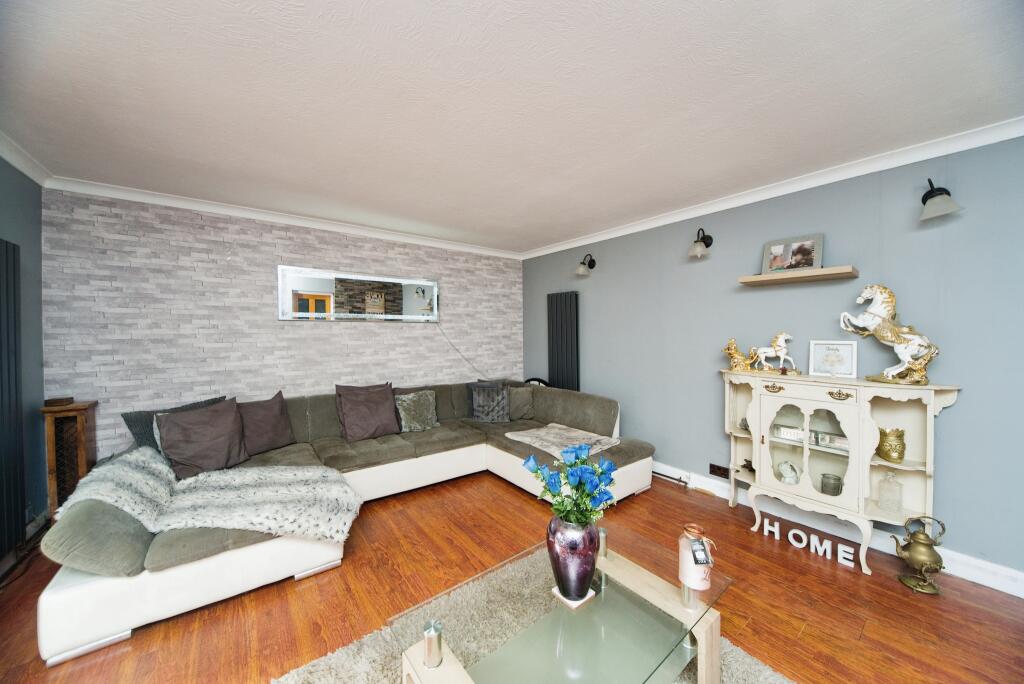 Additional property image - Lower Dicker, Hailsham, BN27