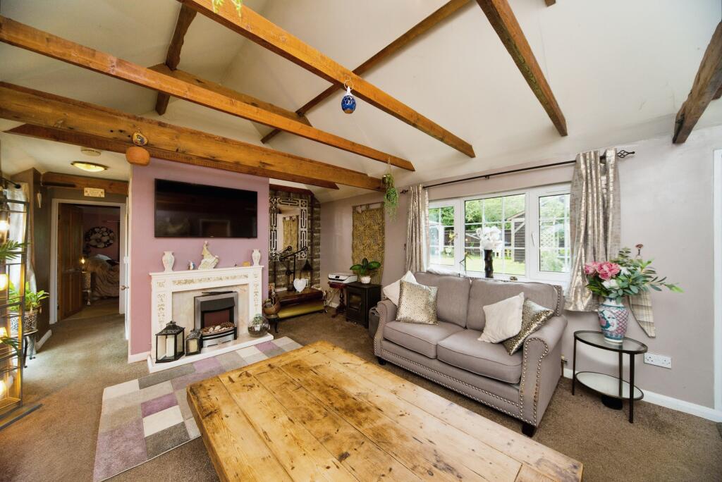 Additional property image - Lower Dicker, Hailsham, BN27