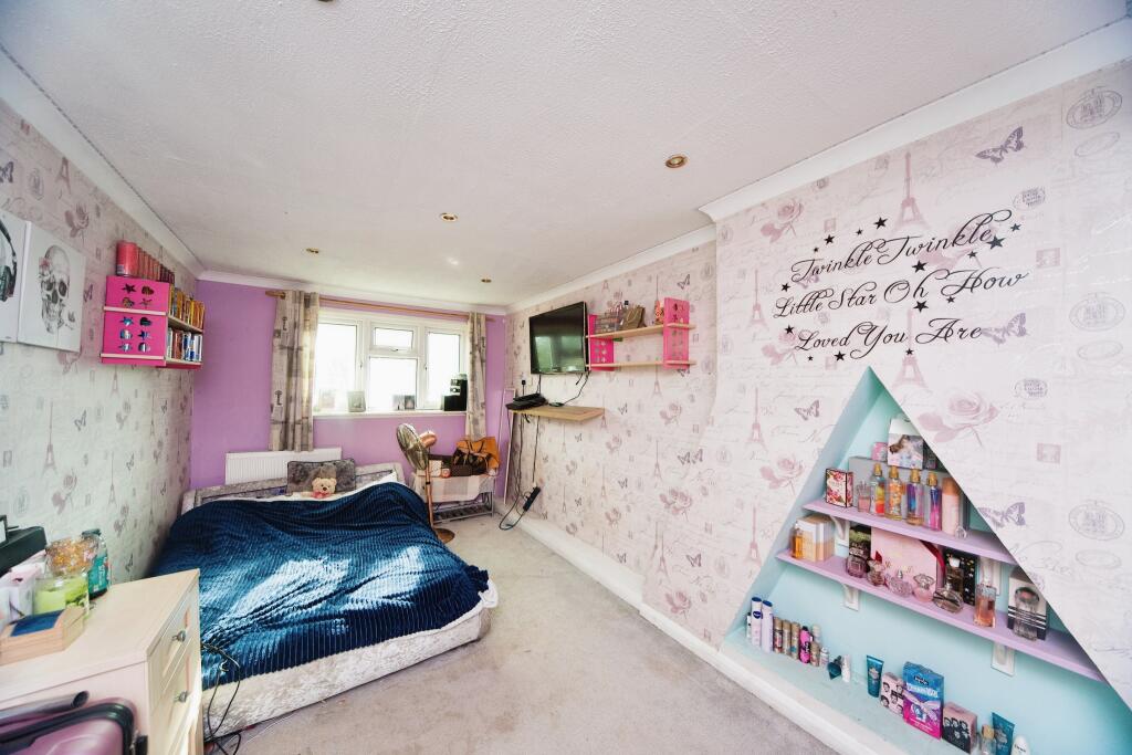Additional property image - Lower Dicker, Hailsham, BN27