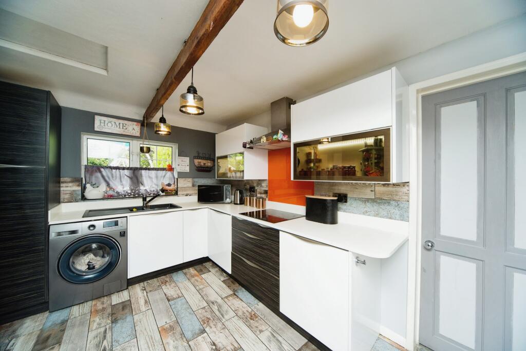 Additional property image - Lower Dicker, Hailsham, BN27