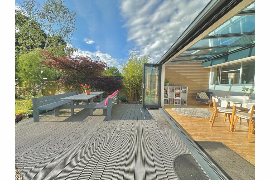 Additional property image - Hawthylands Drive, Hailsham, BN27
