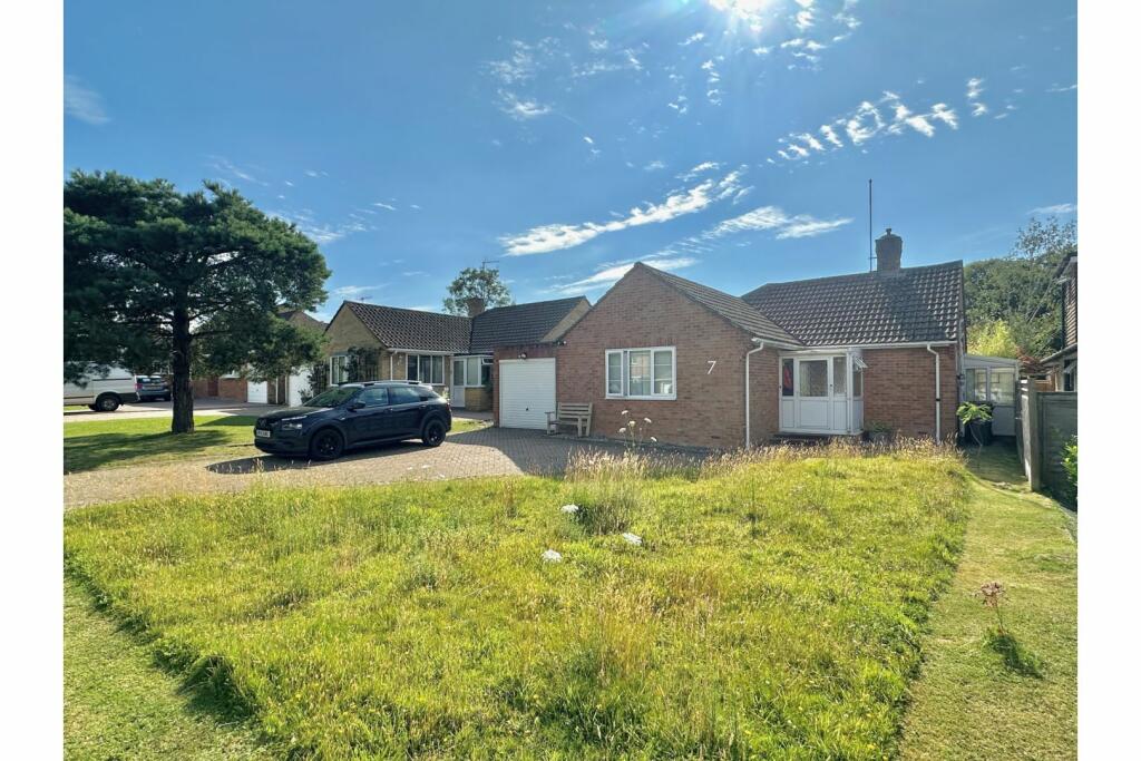 Additional property image - Hawthylands Drive, Hailsham, BN27