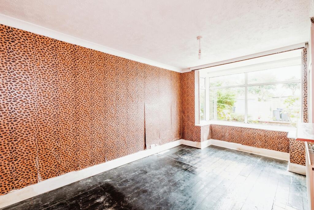 Additional property image - Colvill Avenue, Shoreham-by-sea, BN43