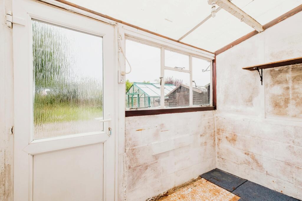 Additional property image - Colvill Avenue, Shoreham-by-sea, BN43