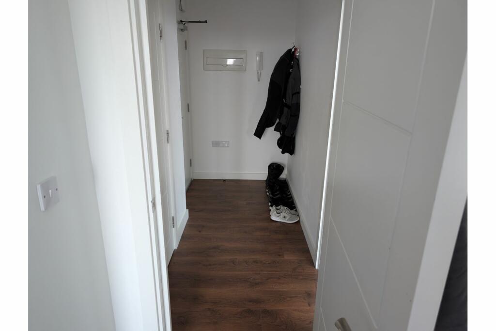 Additional property image - 27 Strand Parade, Worthing, BN12