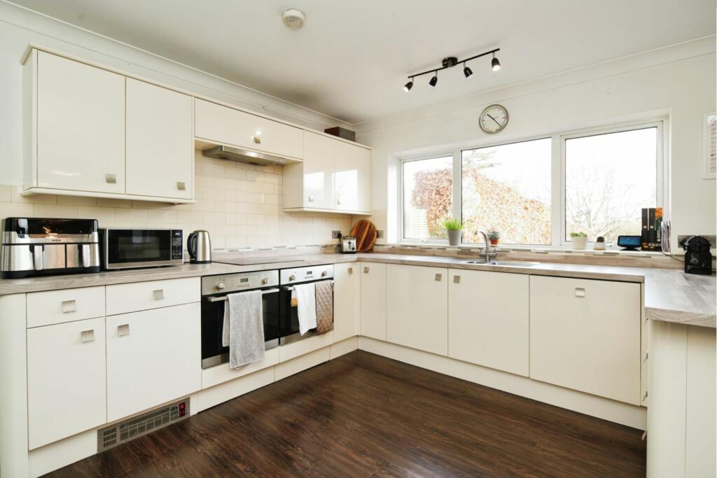 Additional property image - Eldred Avenue, Brighton, BN1