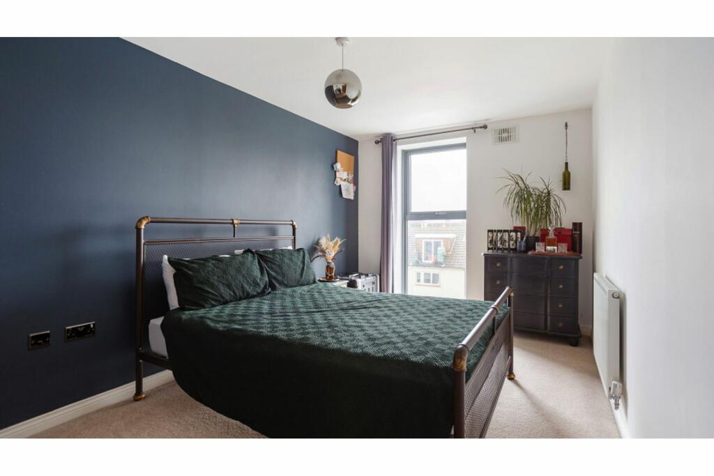 Additional property image - 83 Brighton Road, Shoreham-by-Sea, BN43