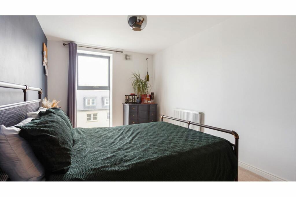 Additional property image - 83 Brighton Road, Shoreham-by-Sea, BN43