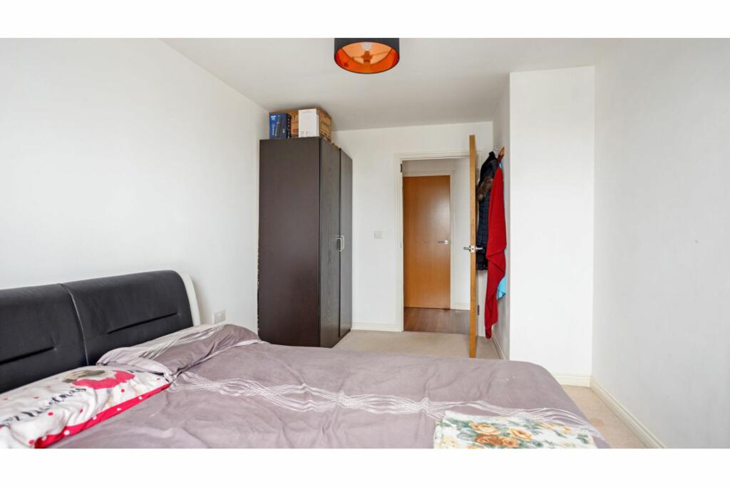Additional property image - 83 Brighton Road, Shoreham-by-Sea, BN43
