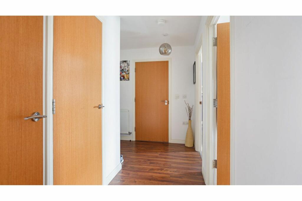 Additional property image - 83 Brighton Road, Shoreham-by-Sea, BN43