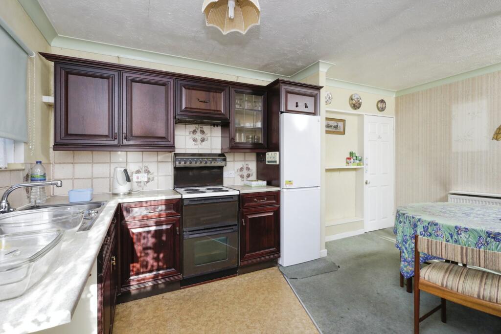 Additional property image - Old Drive, Polegate, BN26