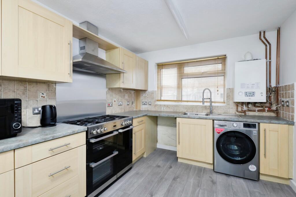 Additional property image - Rotherfield Avenue, Eastbourne, BN23