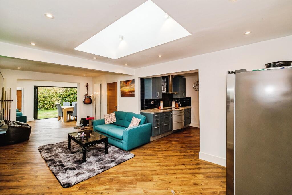 Additional image 4 of Broadview Gardens, Worthing, BN13