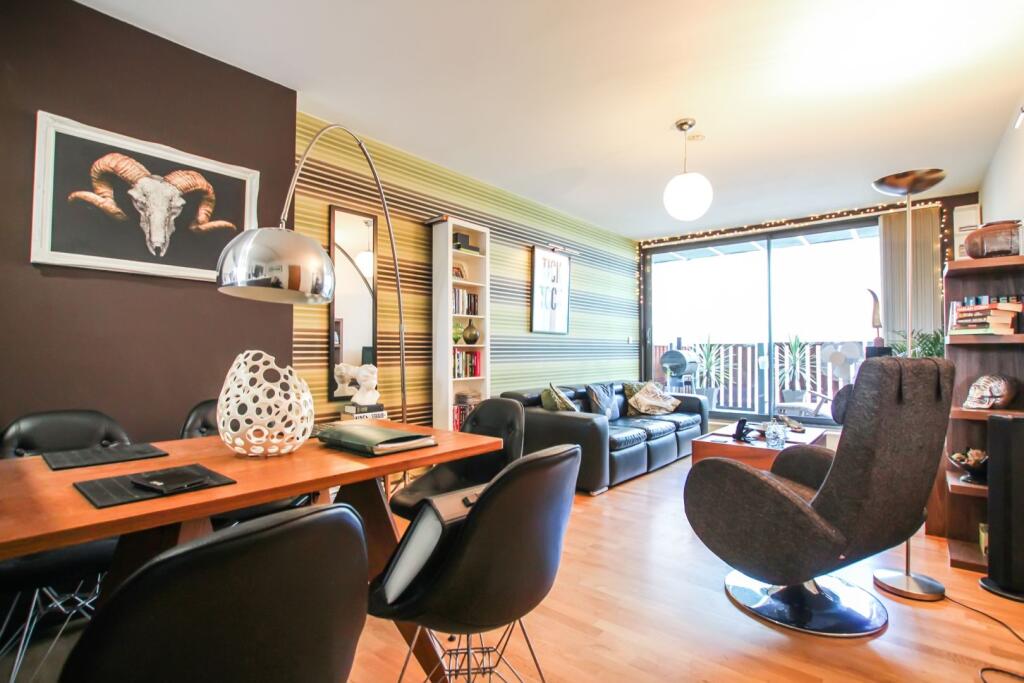 Main image of property: 2 Crown Street, Leeds, LS2