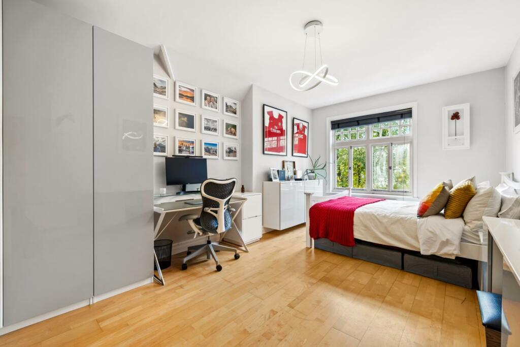 Additional property image - Fourth Avenue, Hove