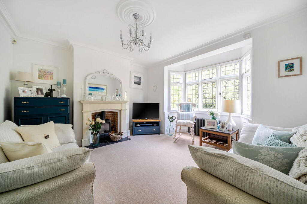 Main image of property: Stunning Period Property in a Desirable Part of Chatham