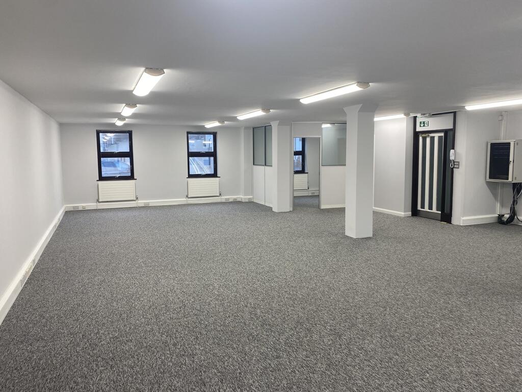 Additional property image - Alban Row 27-31 Verulam Road, St Albans, Hertfordshire, AL3 4DG