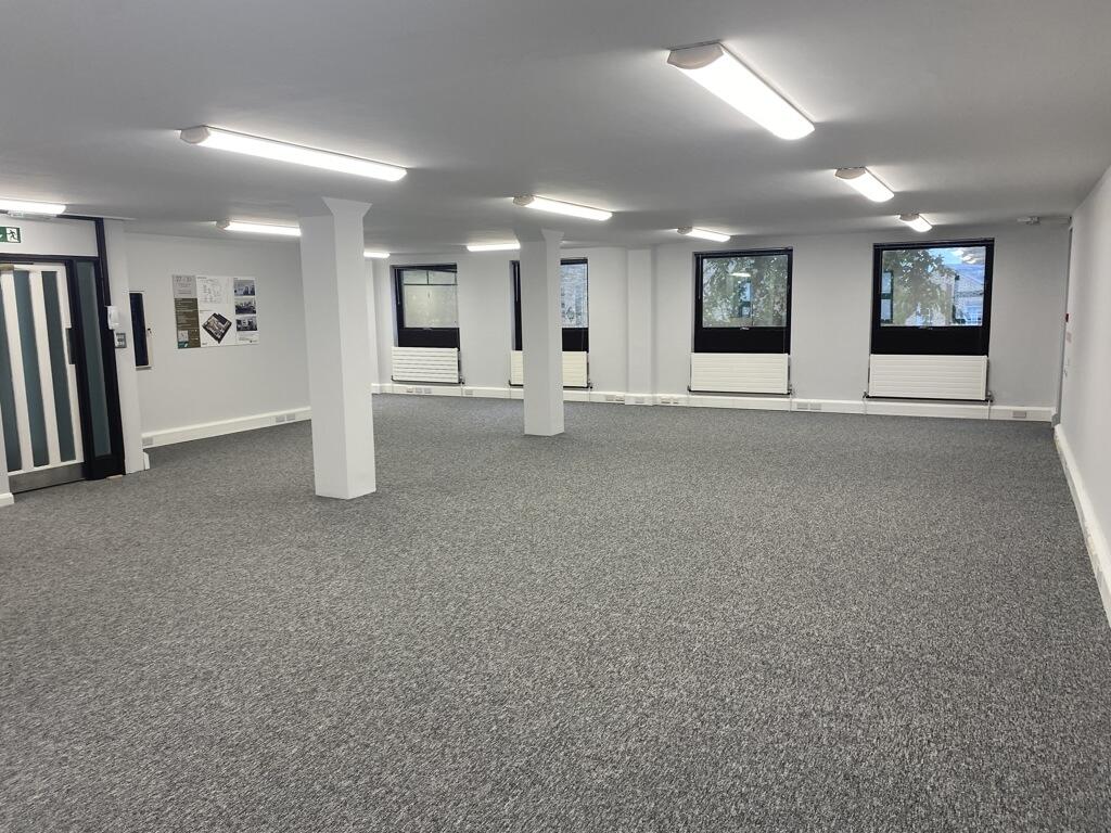 Additional property image - Alban Row 27-31 Verulam Road, St Albans, Hertfordshire, AL3 4DG