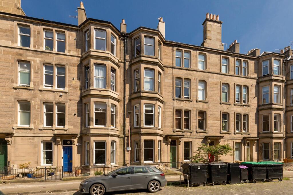 Main image of property: 15/3 Comely Bank Place, Edinburgh, Midlothian, EH4
