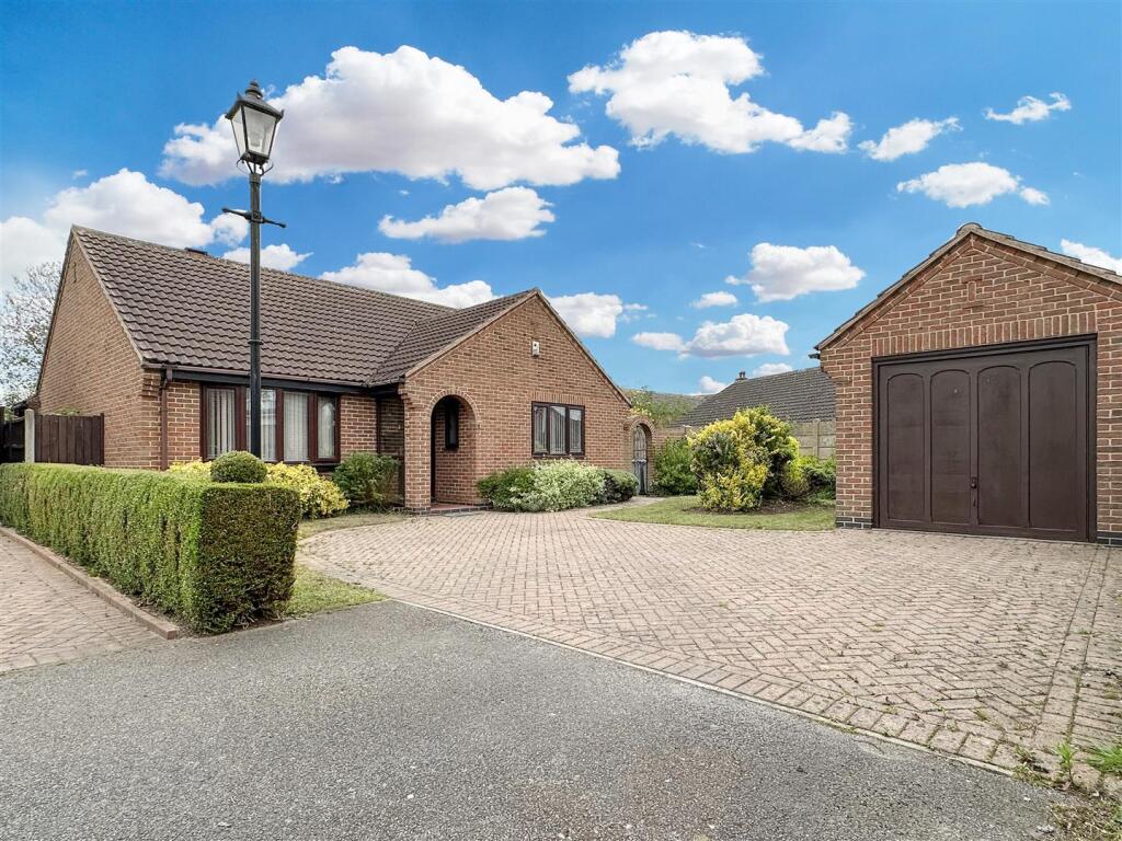 Main image of property: Mountney Place, Newark