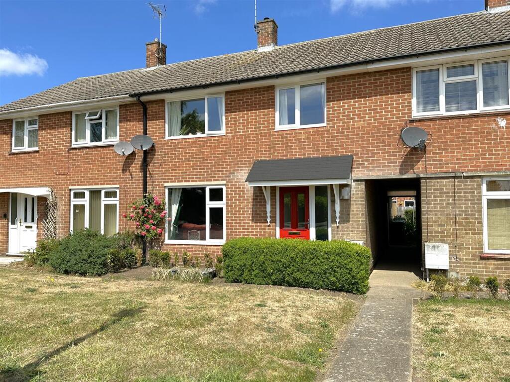 Main image of property: Windsor Close, Collingham, Newark