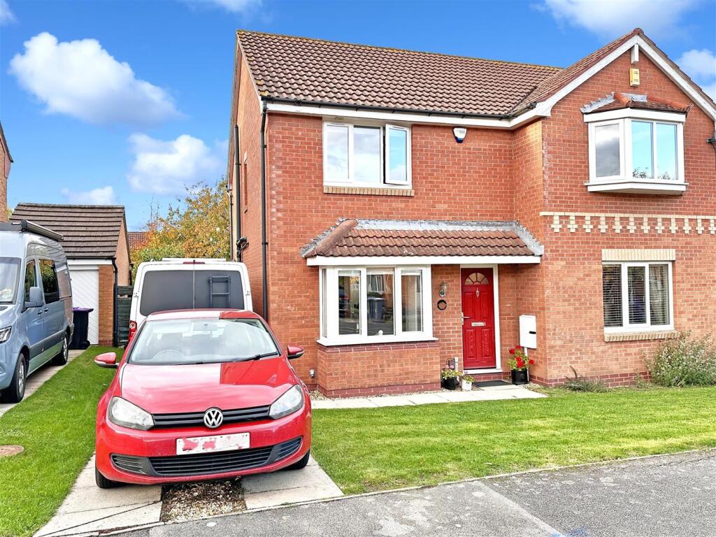 Main image of property: Charlock Gardens, Bingham, Nottingham