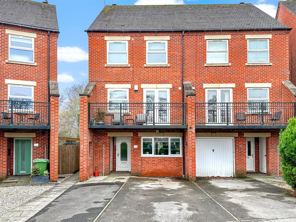 Main image of property: Cameron Lane, Fernwood, Newark