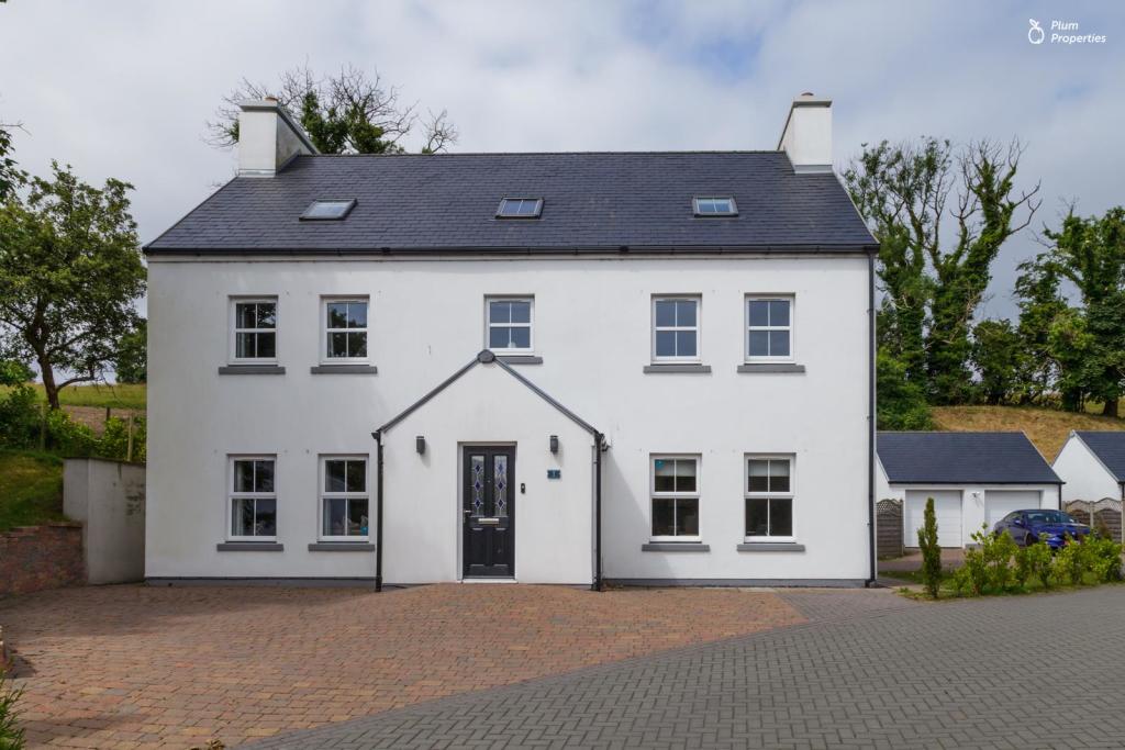 5 bedroom property for sale in Sunnybank House, West Baldwin, Isle Of