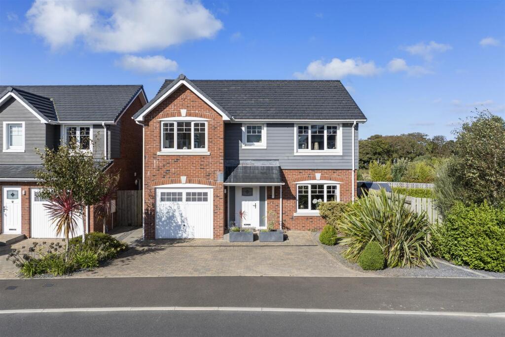 Main image of property: Royal Park, Ramsey