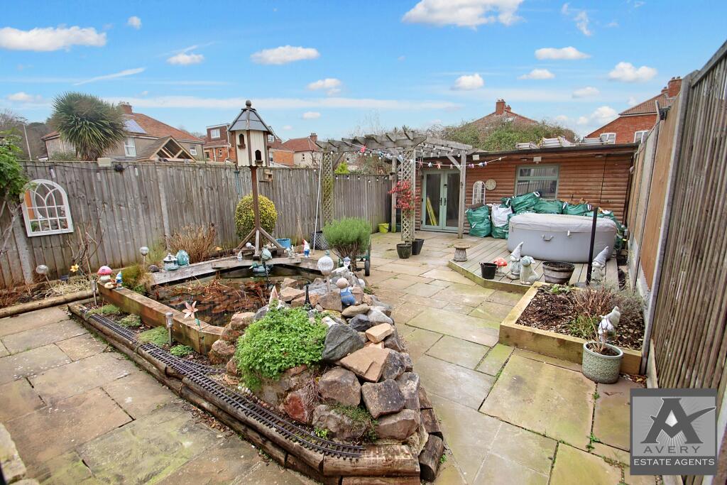 Additional property image - Shaftesbury Road, BS23