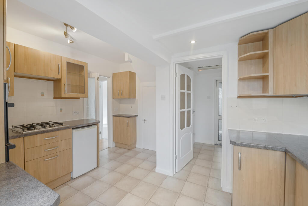Additional property image - Saville Crescent, BS22